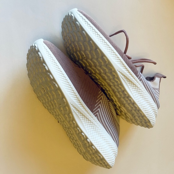 Maurice’s sneakers - Picture 4 of 4